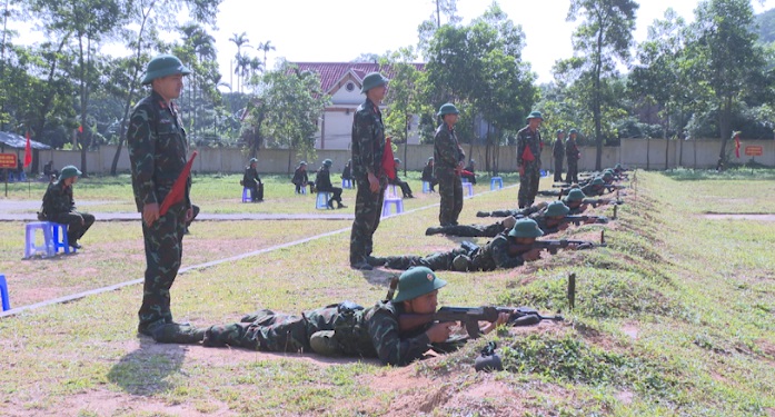 TRUNG ĐOÀN BỘ BINH 125 NÂNG CAO CHẤT LƯỢNG RÈN LUYỆN CHIẾN SĨ