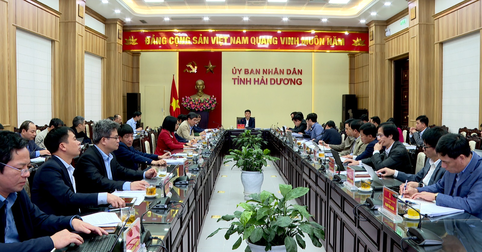 Phiên họp UBND tỉnh tháng 12 (lần 2) 